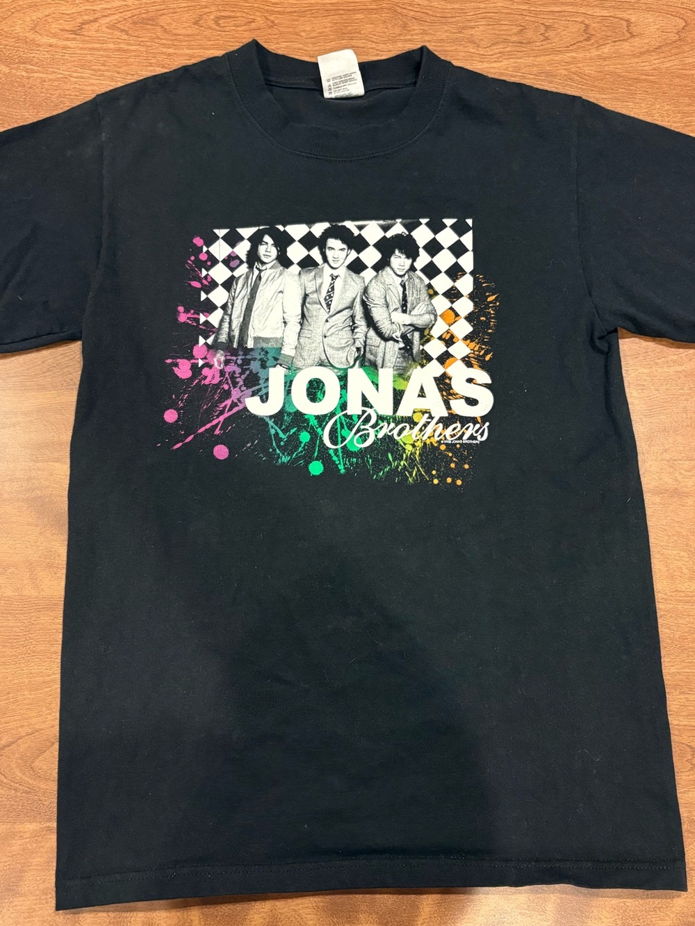 Vintage 2008 Black Jonas Brothers Graphic Official Concert Tee Burning Up Tour